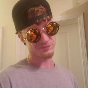 Meet your Posher, Cory